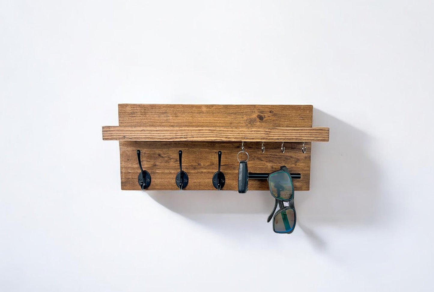 Wall Mounted Key Rack with Mail Holder - 12"